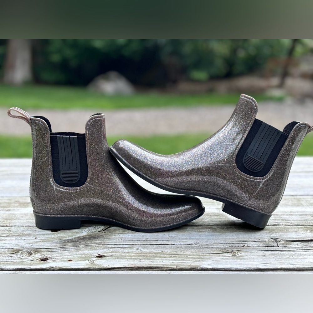 London Fog waterproof Chelsea rain boots - Picture 3 of 11